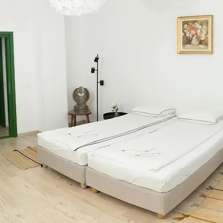 Casa Botár Bed and breakfast